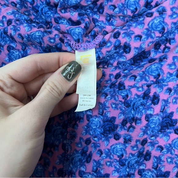 🌼3/$30🌼Lularoe Tall & Curvy One Size Printed Leggings - Picture 13 of 15